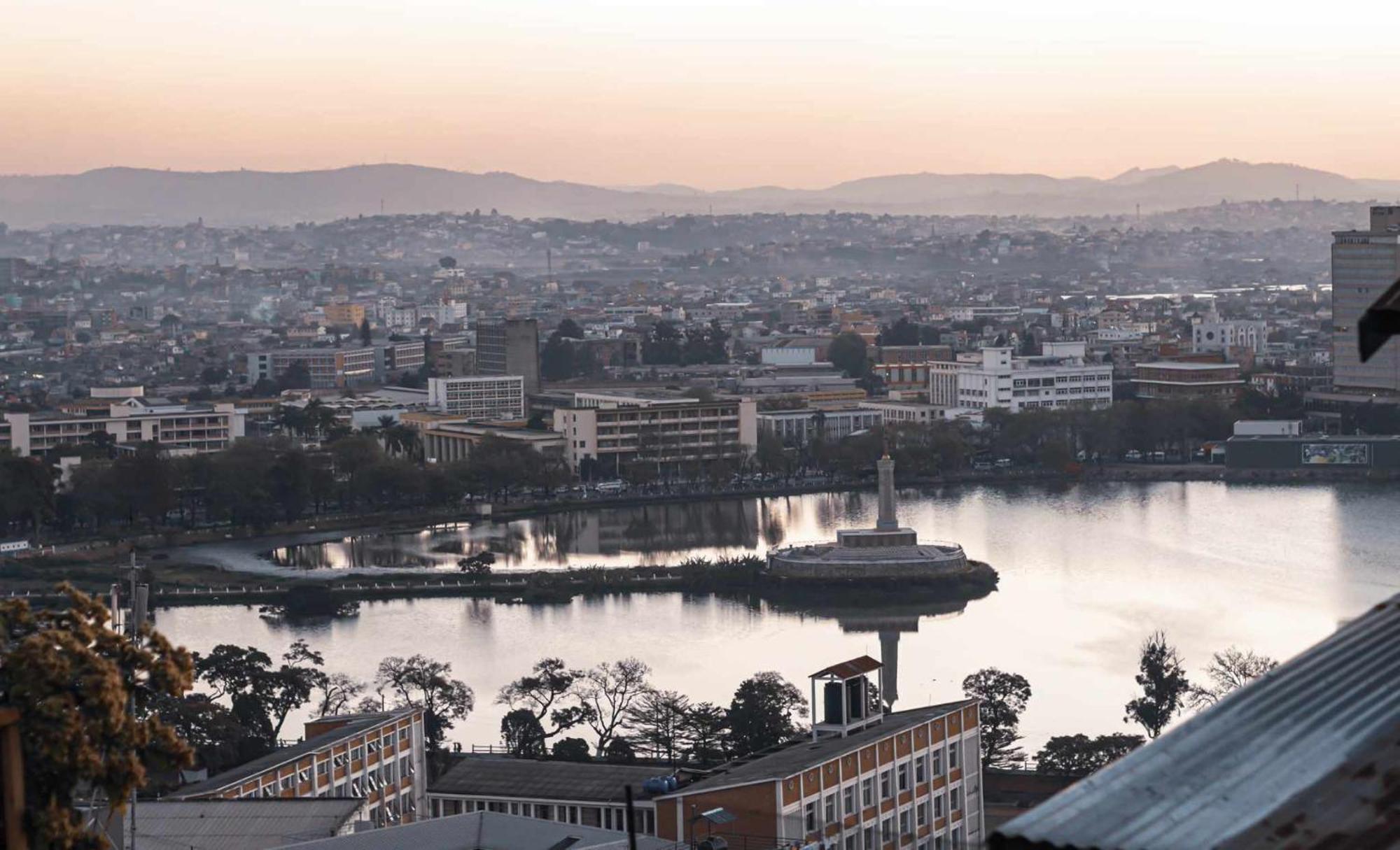 M'Serenity Guest House Antananarivo Buitenkant foto