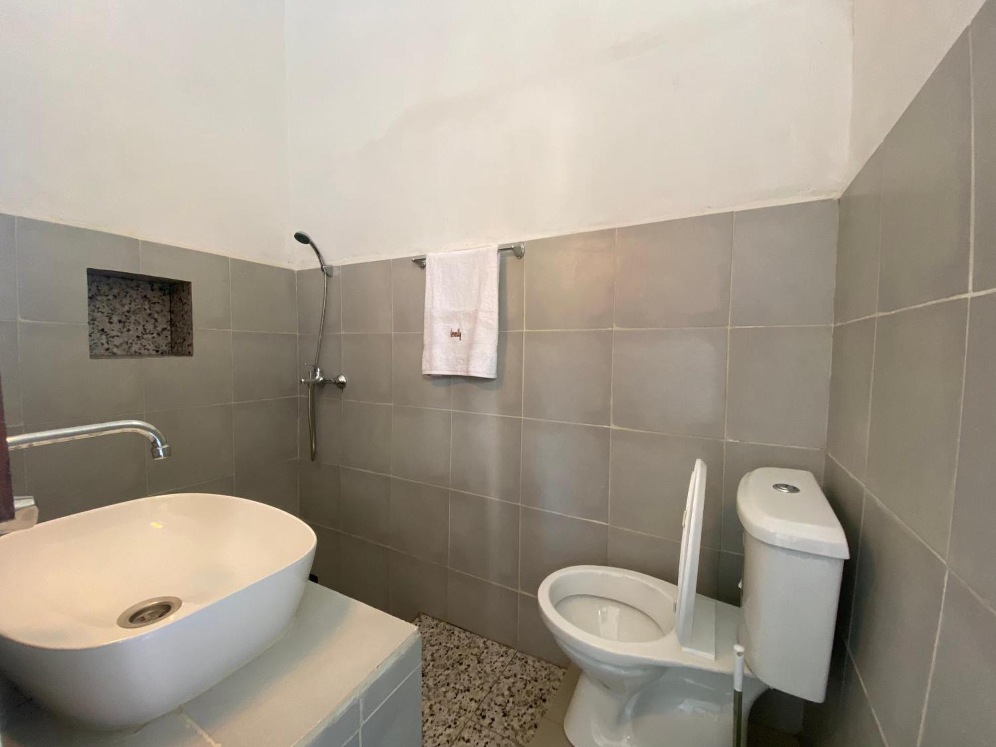 M'Serenity Guest House Antananarivo Buitenkant foto