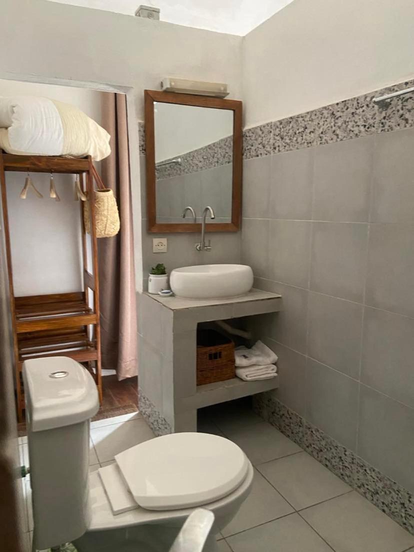 M'Serenity Guest House Antananarivo Buitenkant foto
